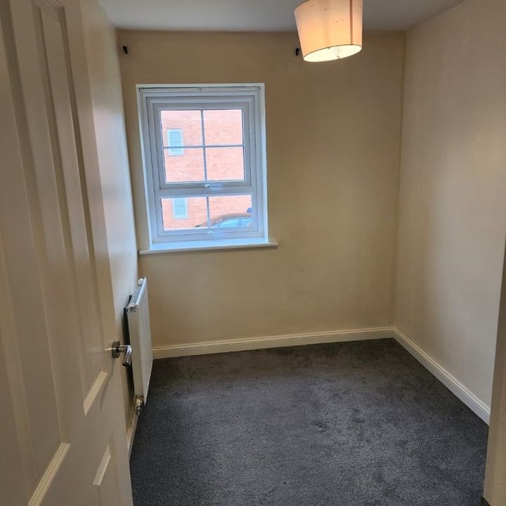 3 Bed Semi-Detached House, Lapwing Place, CV4 - Photo 1