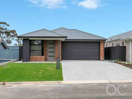 Open the Door to Modern Comfort and Effortless Living - Photo 2