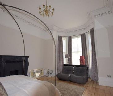 2 Bedroom Apartment To Let - Photo 4