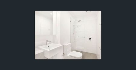 Peaceful inner city living - Photo 3