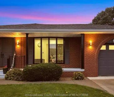 9248 ESPLANADE DRIVE | 9248 ESPLANADE DRIVE, Windsor - Photo 1