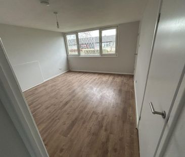 3 bedroom character property to rent - Photo 3