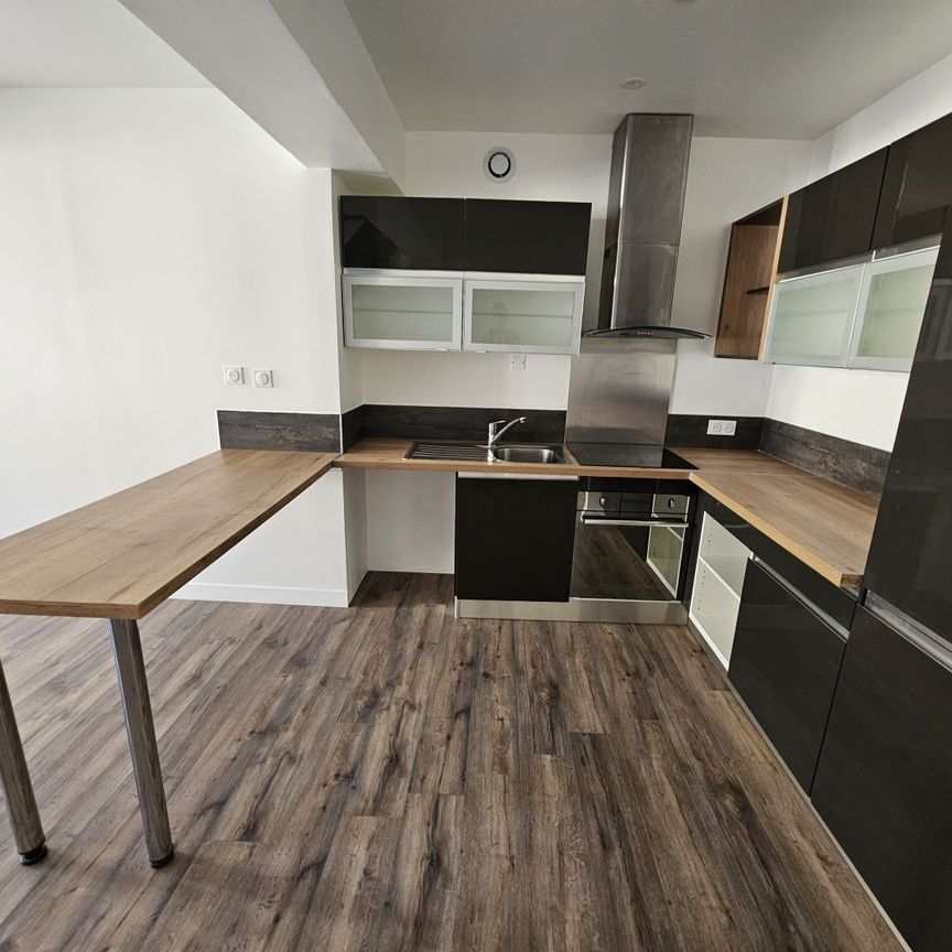 Location Appartement 2 pièces 63m² PONT DE VAUX 01190 - Photo 1