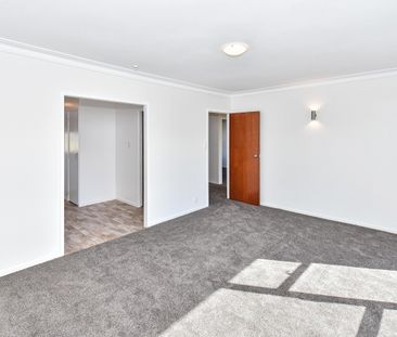 Home in Otahuhu! - Photo 1