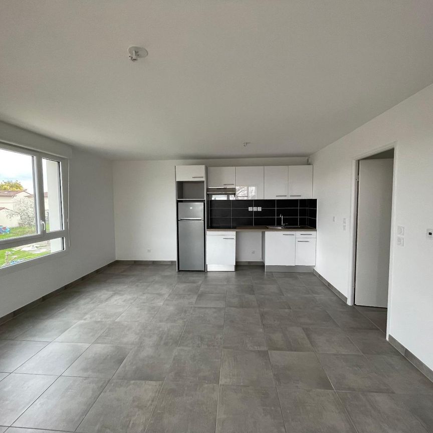 Location Appartement 64m² EAUNES 31600 - Photo 1