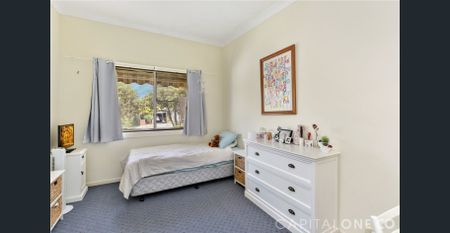 TIDY THREE BEDROOM HOME - Photo 3