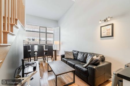 Stunning condo with mezzanine for rent in La Petite-Italie | Accès International - Photo 3