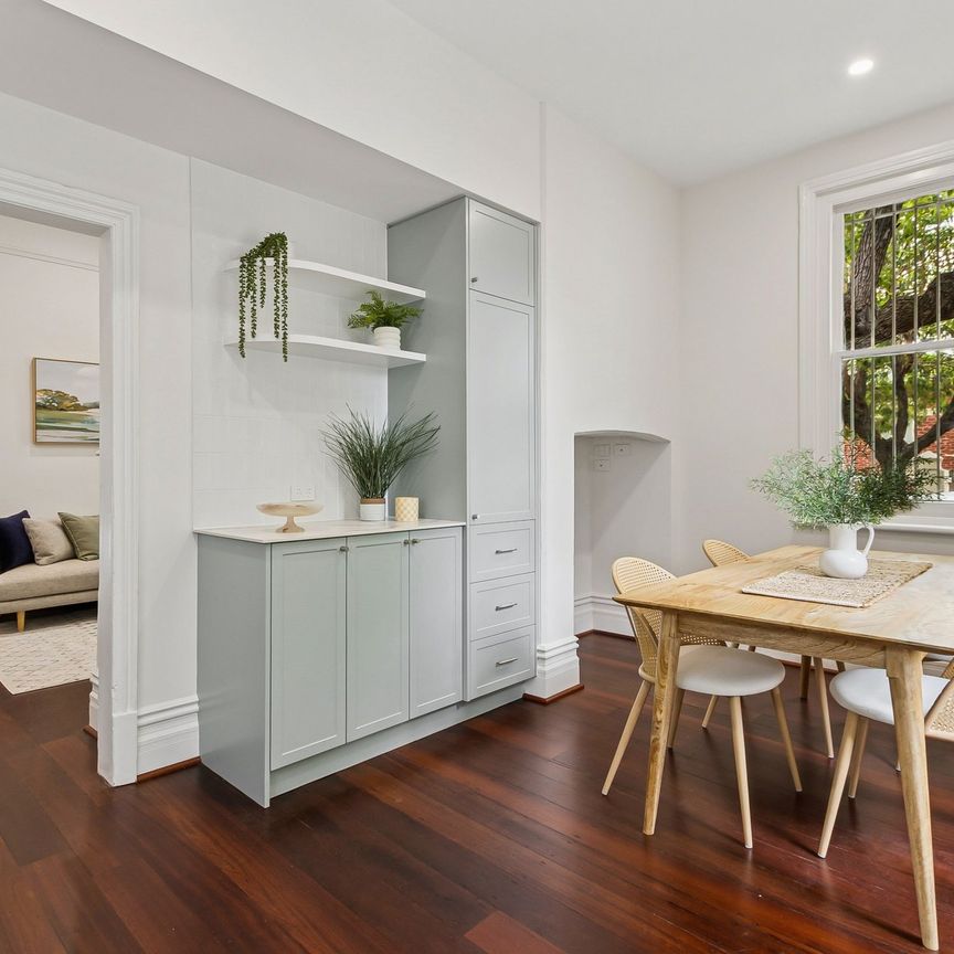 Period Elegance, Polished for Today - Photo 1