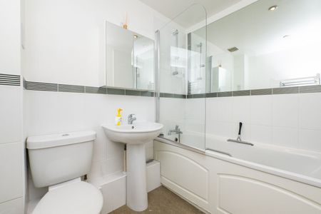 Revere Way, Epsom, KT19 - Photo 5