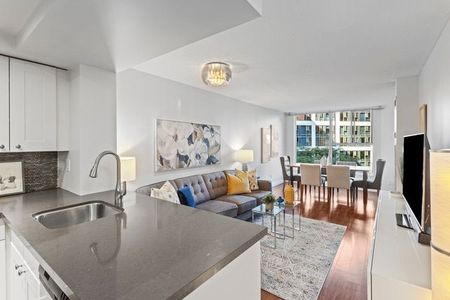 For Lease - 222 The Esplanade N/A Unit# 439, Toronto, Ontario - Photo 3