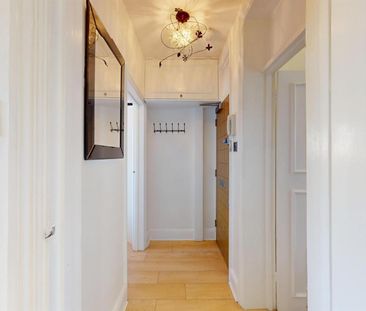 1 bedroom property to let - Photo 3