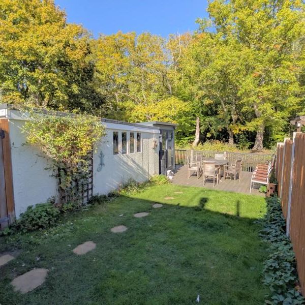 3 bedroom end of terrace house to rent - Photo 1