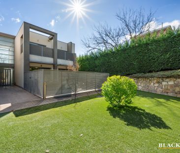 2/139 Blamey Crescent, Campbell ACT 2612 - Townhouse For Rent | Domain - Photo 6