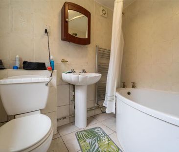 5 bedroom house to rent - Photo 1