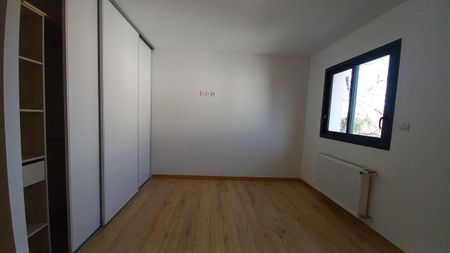 Location Maison 7 pièces 180m² FROUZINS 31270 - Photo 4