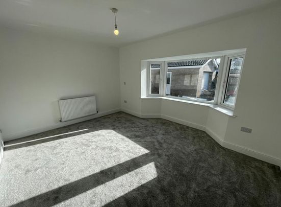 4 bedroom semi-detached house to rent - Photo 1