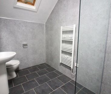 2 bedroom terraced house to rent - Photo 4