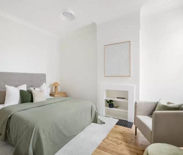 Newly renovated home in prime locale - Photo 6