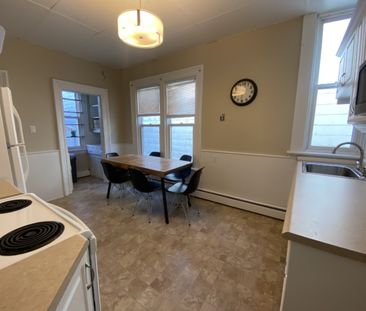 2315 Clifton – 2 BR 1 BATH NORTH END FLAT WITH PARKING AND LAUNDRY ... - Photo 6