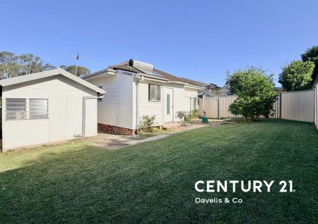 “Make 30 Dagmar Crescent Your New Home!” - Photo 5