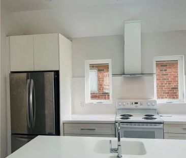 194 Roe Avenue , - Photo 2