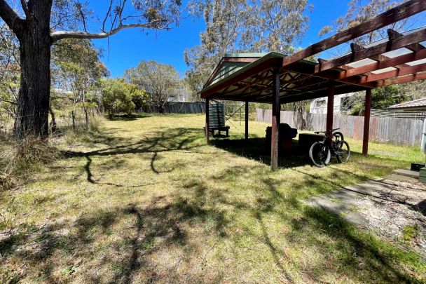 Charming Cottage In Blackheath! - Photo 1