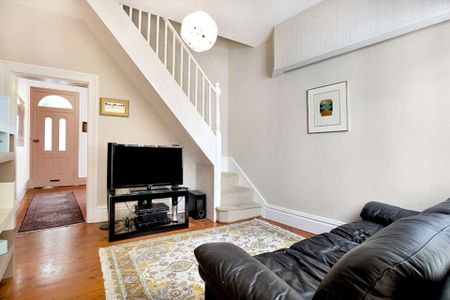 11 Curtis Road, Balmain. - Photo 4