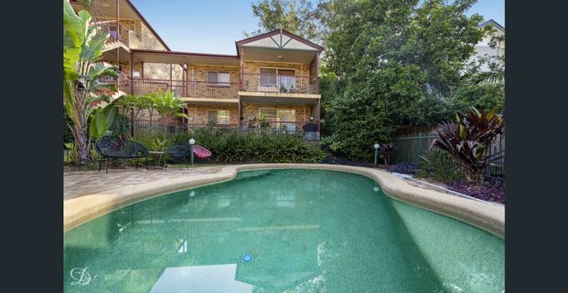 Stylish Apartment In The Heart Of Gaythorne - Photo 1