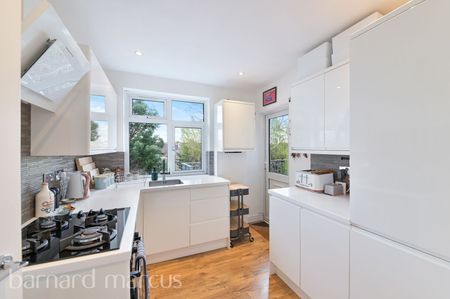 Martin Way, Morden - Photo 5