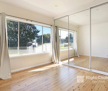 Family Living - Photo 2