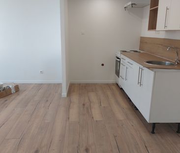 APPARTEMENT CREVECOEUR LE GRAND T3 - Photo 1