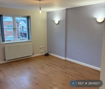 3 bedroom maisonette to rent - Photo 3