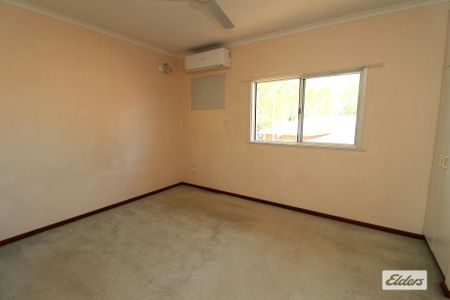 Spacious 2-Story Townhouse with Private Yard and Secure Parking - Photo 4