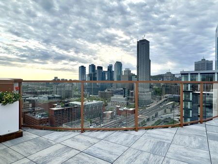 ODEA : Superbe vue ! 1 chambre à louer, immeuble de prestige ! - Photo 4