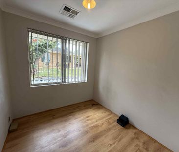 Low Maintenance, Modern Living - Photo 4