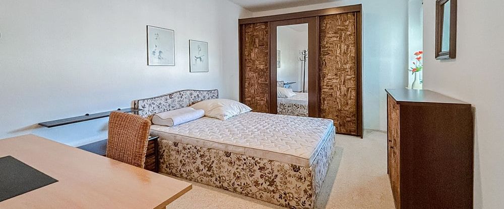 Gepflegte 2-Zimmer-Wohnung mit kompletter Möblierung – sofort bezugsfertig - Photo 1