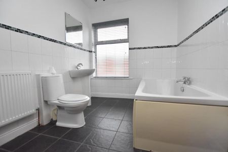 2 bedroom house to rent - Photo 3