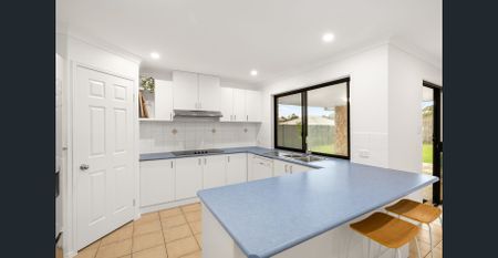 Spacious Family Home With Large Yard - Photo 5