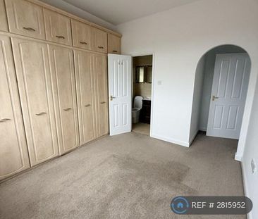 4 bedroom detached house to rent - Photo 5