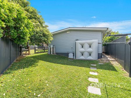 TWO-BEDROOM HOME IN A QUIET WEST NOWRA - Photo 4