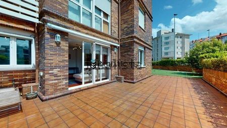 Alquiler de piso en Calle Isaac Albéniz, 2 - Photo 2