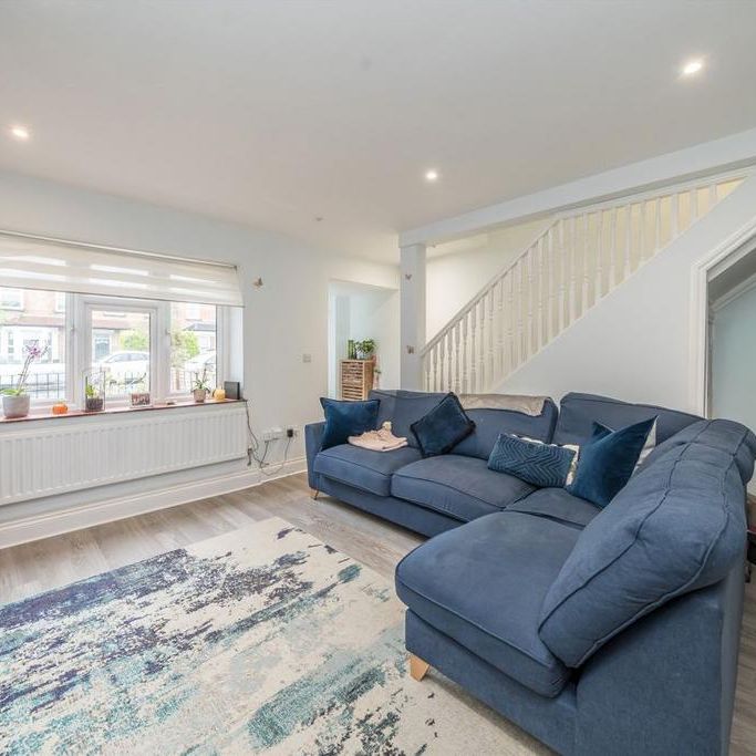 2 bedroom terraced house to rent - Photo 1