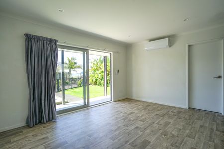 3 Bedroom + 1 Hobby Room (outside) Kawakawa Bay - Waterviews - Photo 5