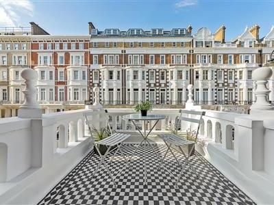 Harrington Gardens, SW7 - Photo 2