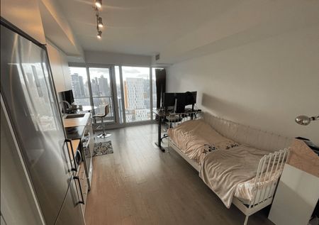 For Lease - 251 Jarvis Street Unit# 3307, Toronto, Ontario - Photo 3