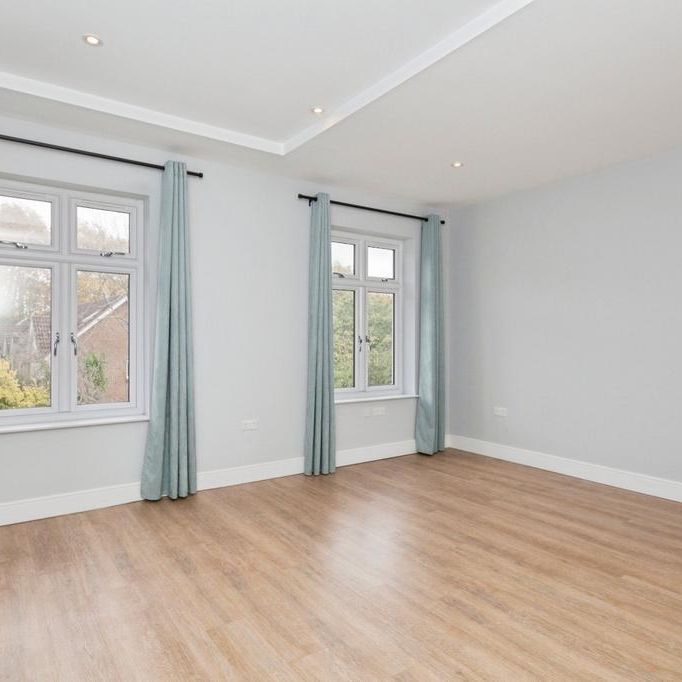 4 bedroom terraced house to rent - Photo 1