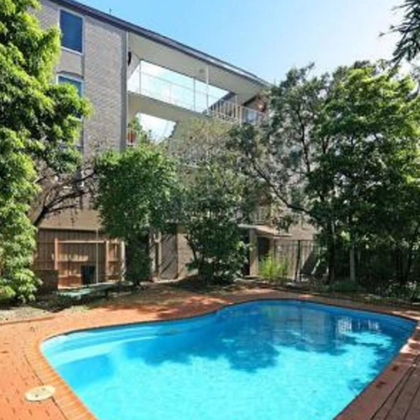 Top location - Photo 1