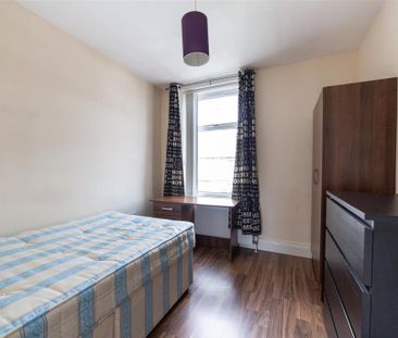 4 bedroom maisonette to rent - Photo 1