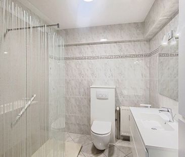 Vernieuwd appartement met 2 kamers centrum Ninove - Photo 3