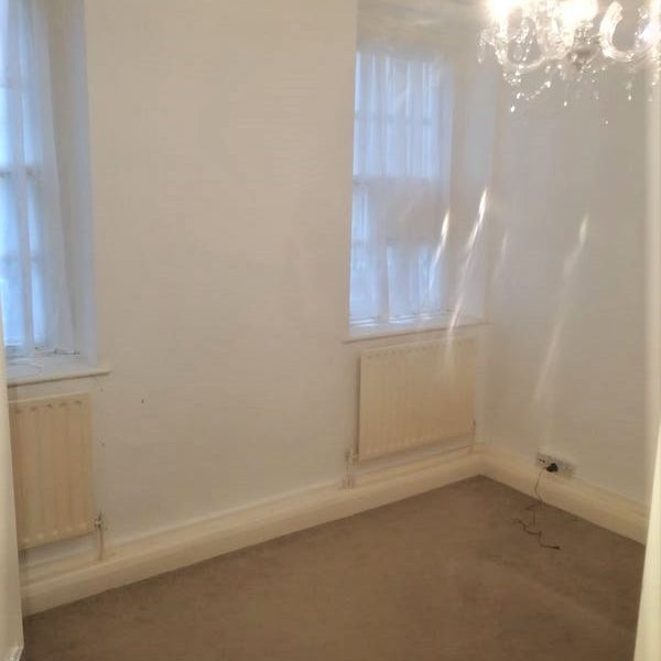 Rogers House, SW1P, London - Photo 1